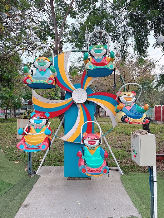 子ども遊園地のアトラクション