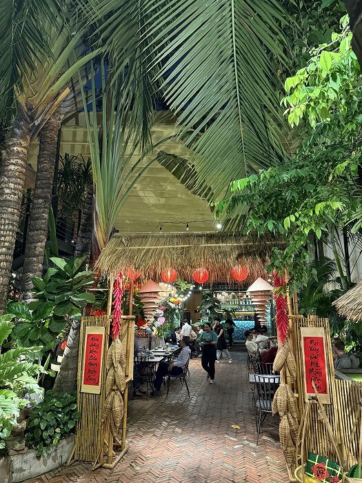 Quán Bụi Garden