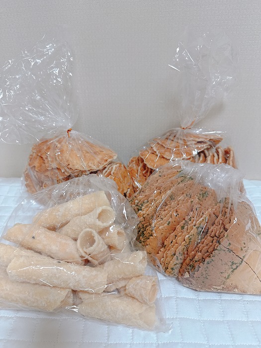 ネジャタンコンで買ったせんべい達