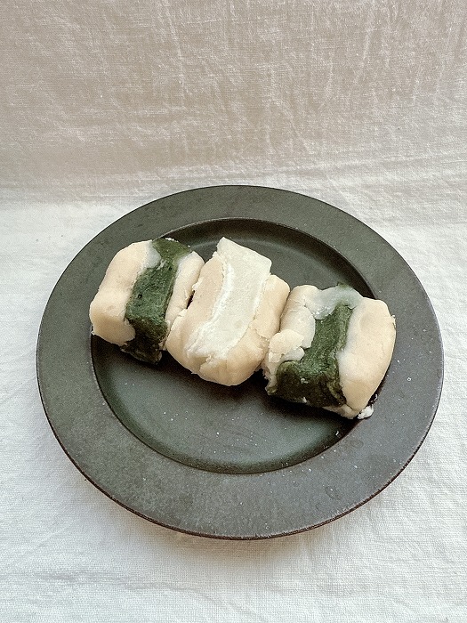 ET餅 よもぎ味とプレーン