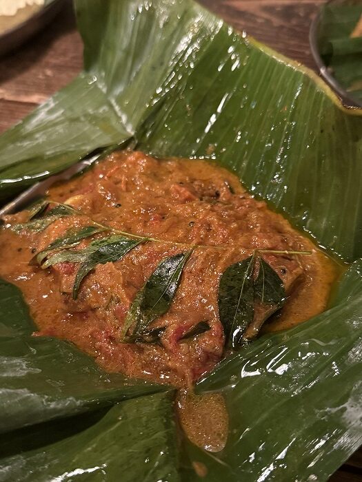 エビのバナナリーフ包み焼き
