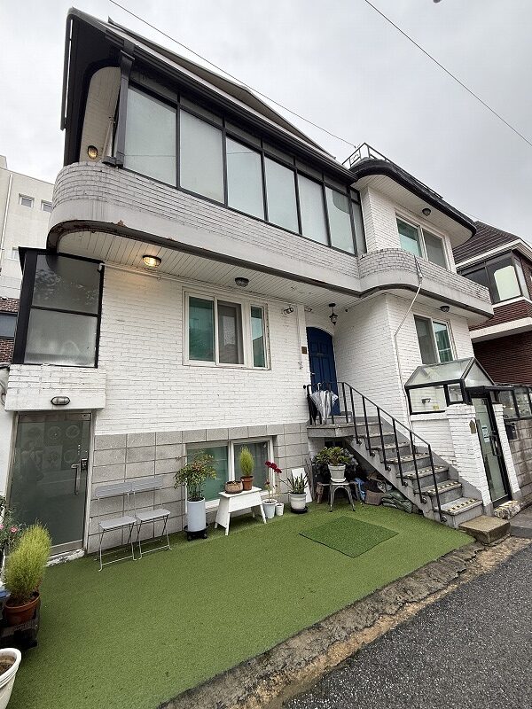 Neat house弘大
