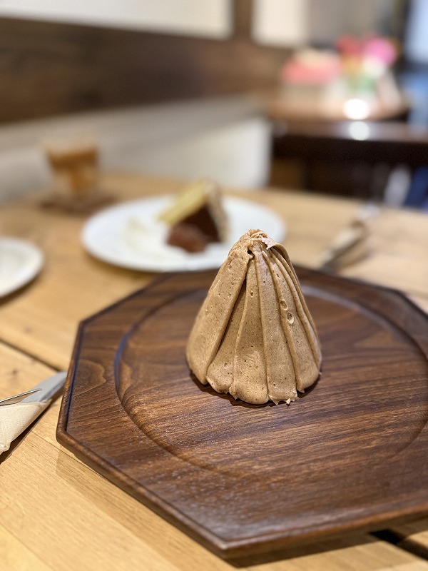 モンブランがシュッ