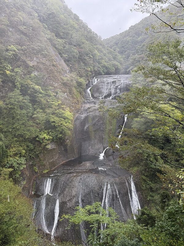 第二観瀑台からの袋田の滝