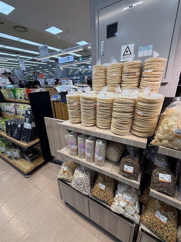 ソウル駅ロッテマート パクヒャンヒ海苔売り場近く