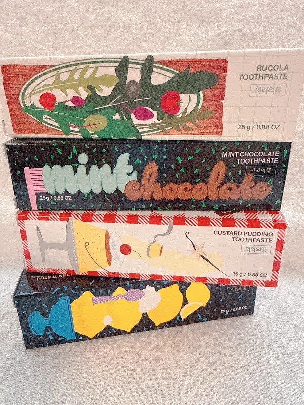 上からルッコラ、ミントチョコ、プリン、レモンソルベ