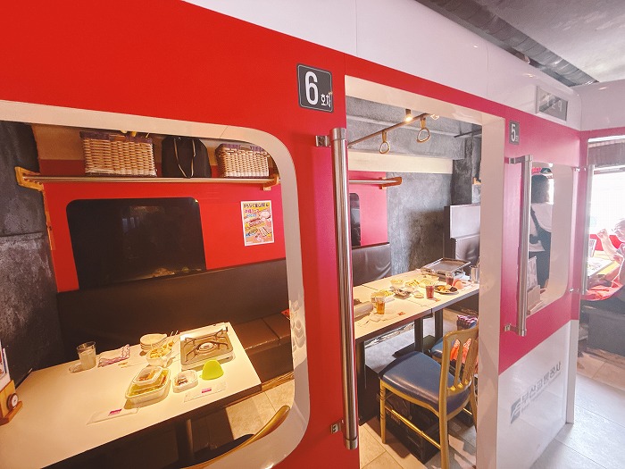 まもなく釜山駅 電車っぽい内装!