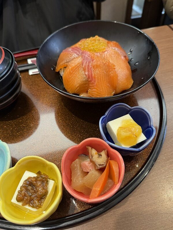 紅姫あまごのづけ丼