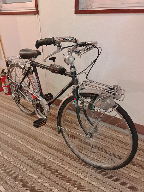 少年が興奮していた自転車