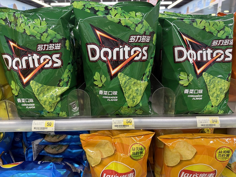 嘉義駅１Ｆのセブンイレブン ドリトスパクチー味