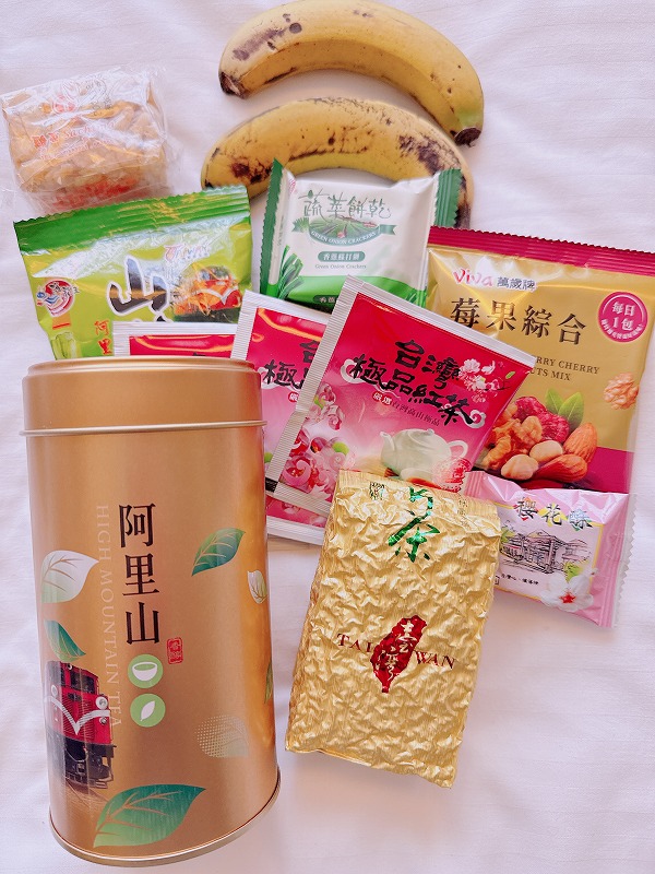 阿里山烏龍茶　冬片茶と大量のオマケ