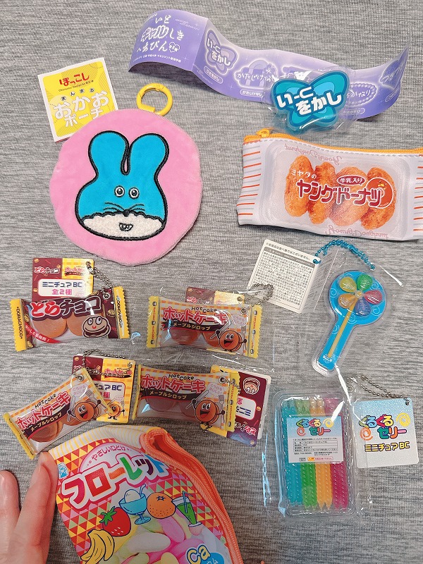 カプセルトイとクレーンゲーム景品