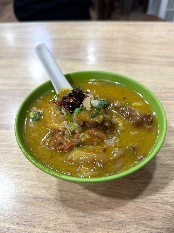 カレービーフン、具は牛バラ肉
